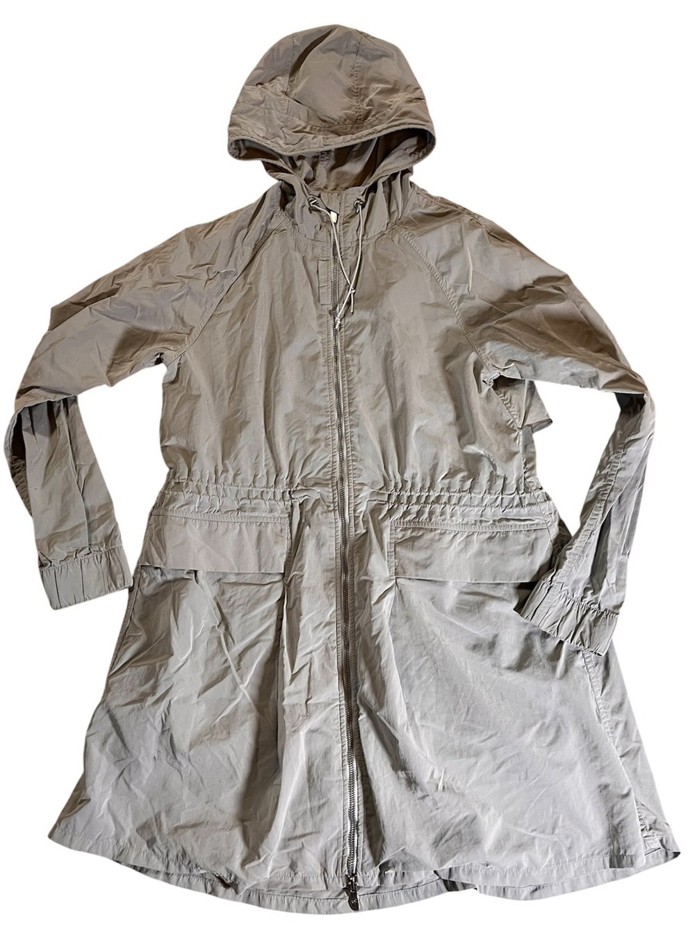 Lululemon Pack and Glyde jacket in a grey colorway. Water resistant 
Size 4 - Picture 6 of 11